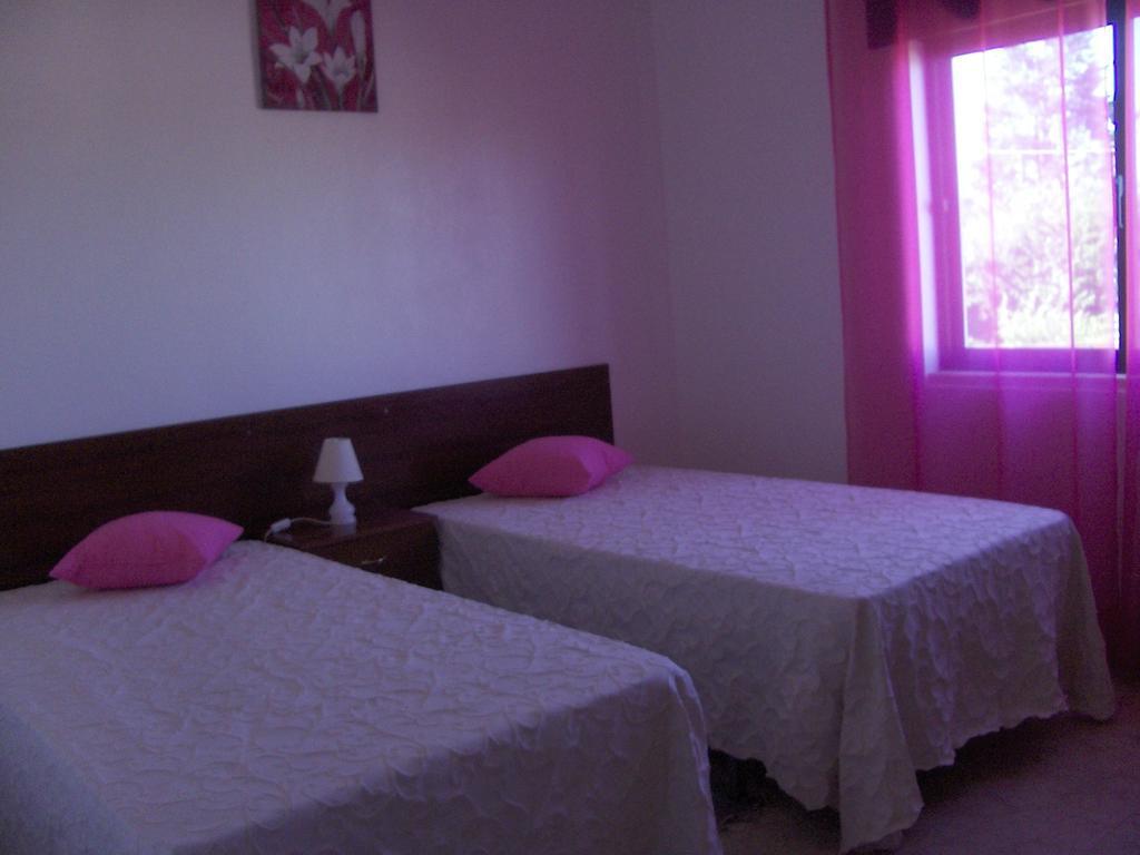 Vivenda Palheiras Villa Roncao Ruang foto